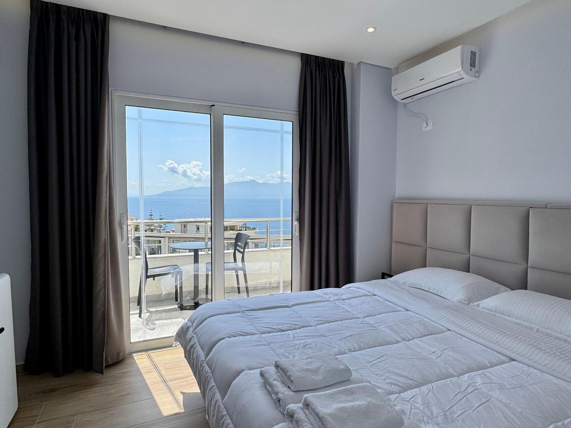Gjoka Apartments, In Front Of Bougainville Bay Sarandë Exterior foto